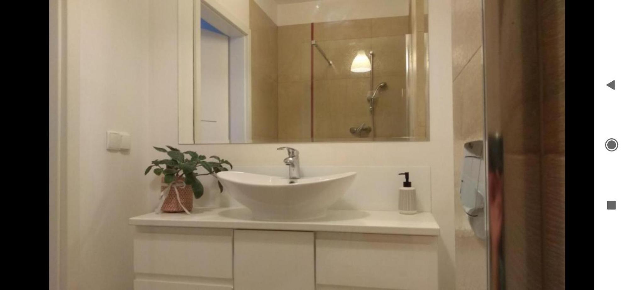 Torunska Grota Apartment *